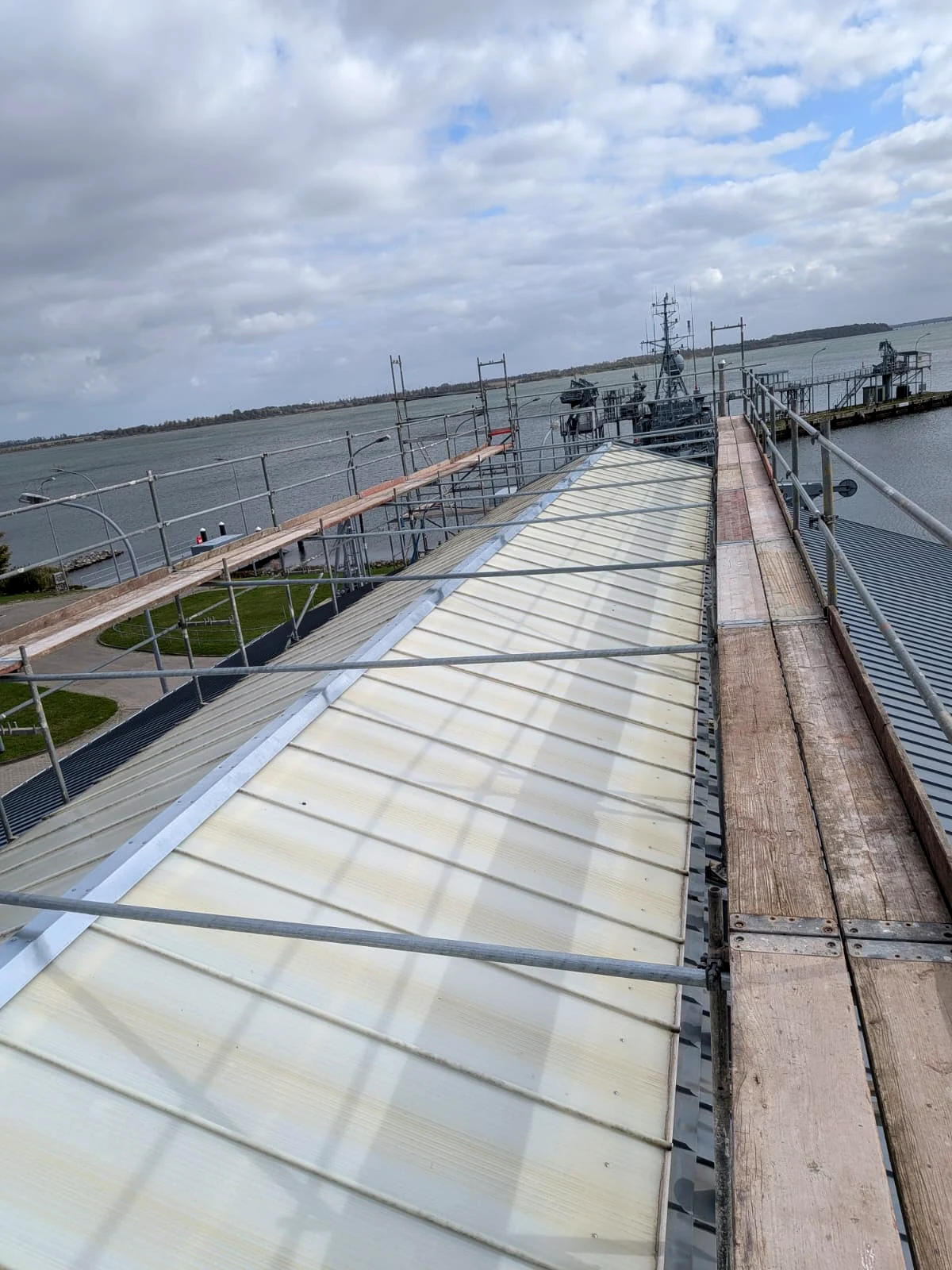 Firsterneuerung an der Marinetechnikschule Stralsund